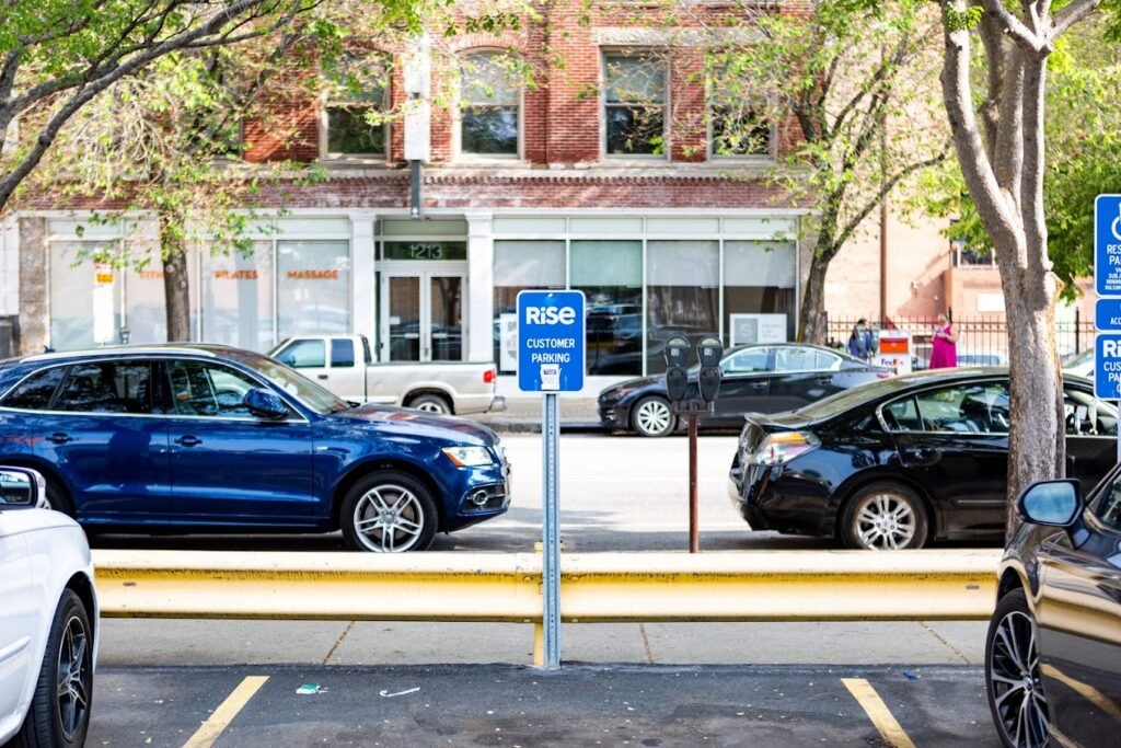 rise dispensary parking area